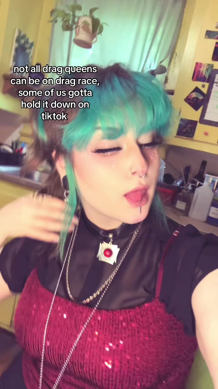 @Vomit