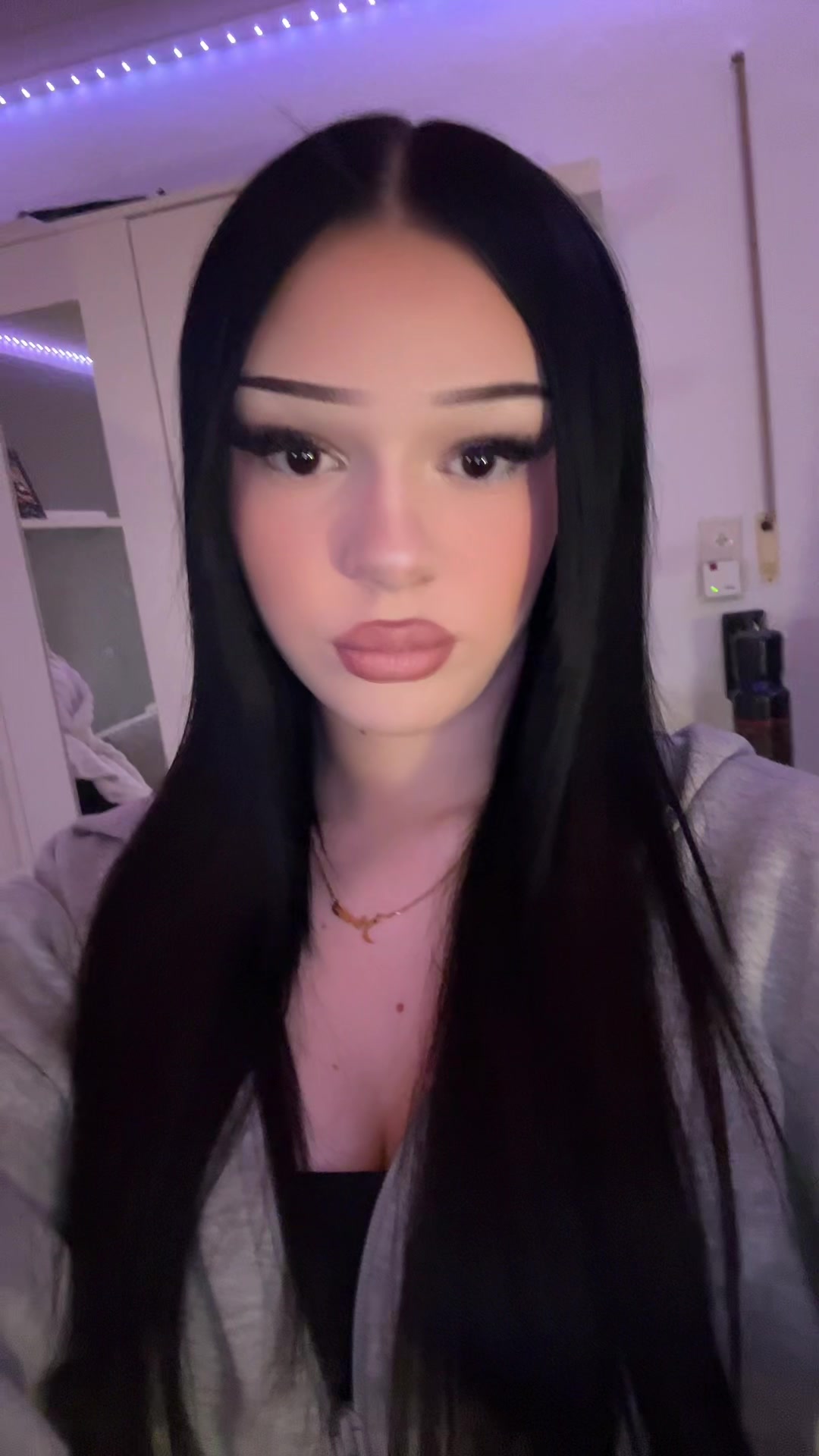 @𝐑𝐨𝐬𝐚𝐥𝐢𝐞 🩷