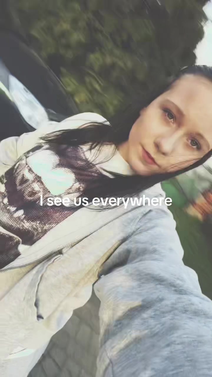 @👾