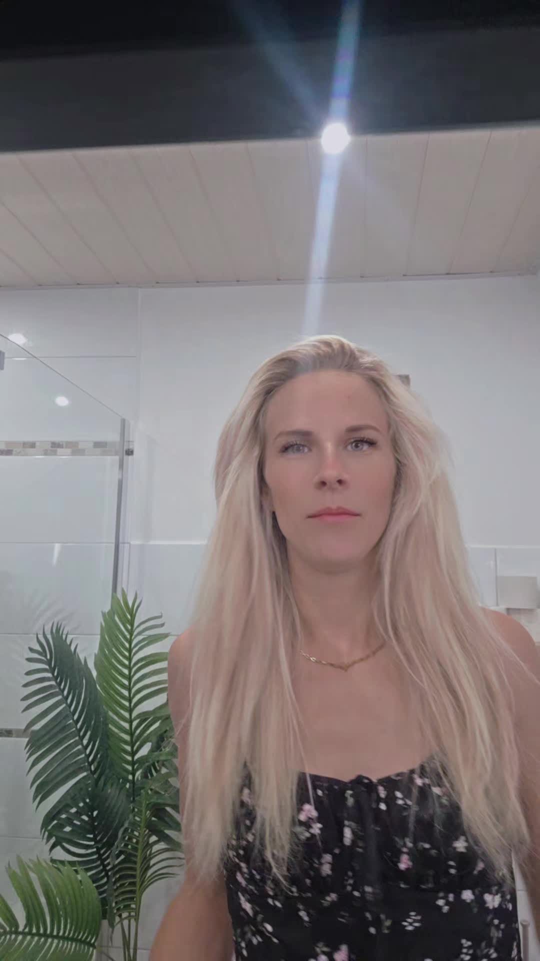 @AngeliqueWeinhold