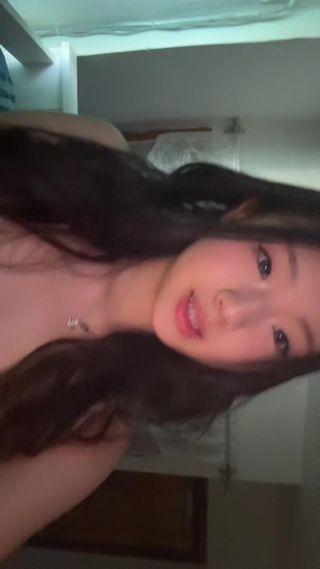 @lily