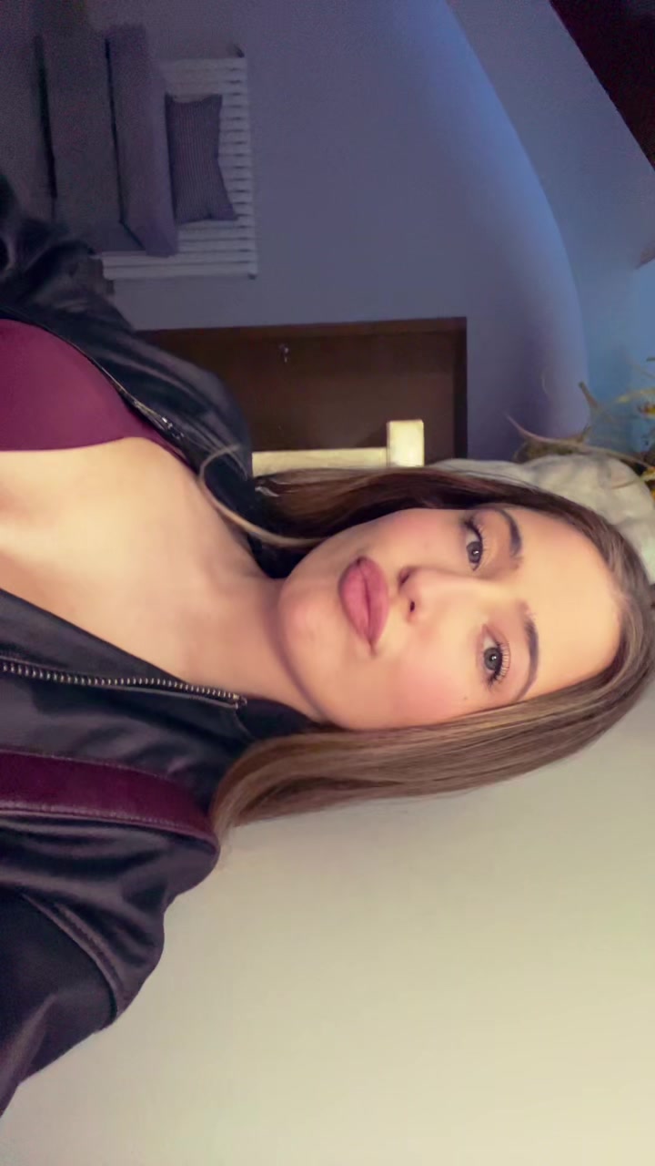 @Inesxu