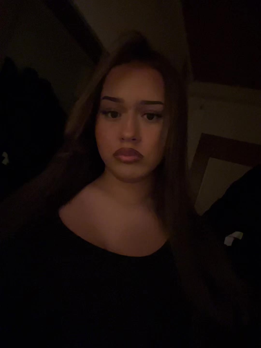 @⠀⠀⠀⠀⠀⠀⠀luana