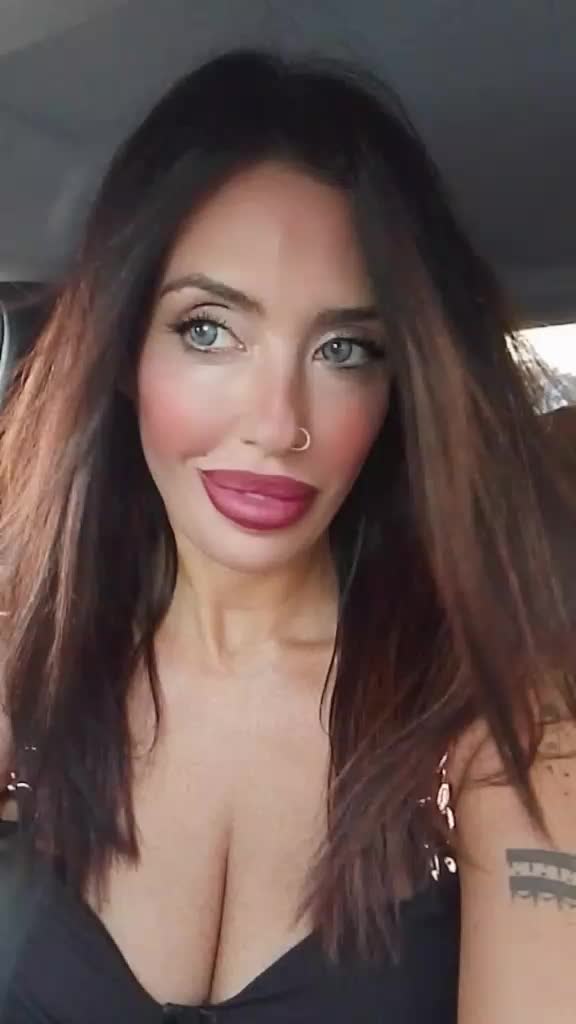 @Esmeralda