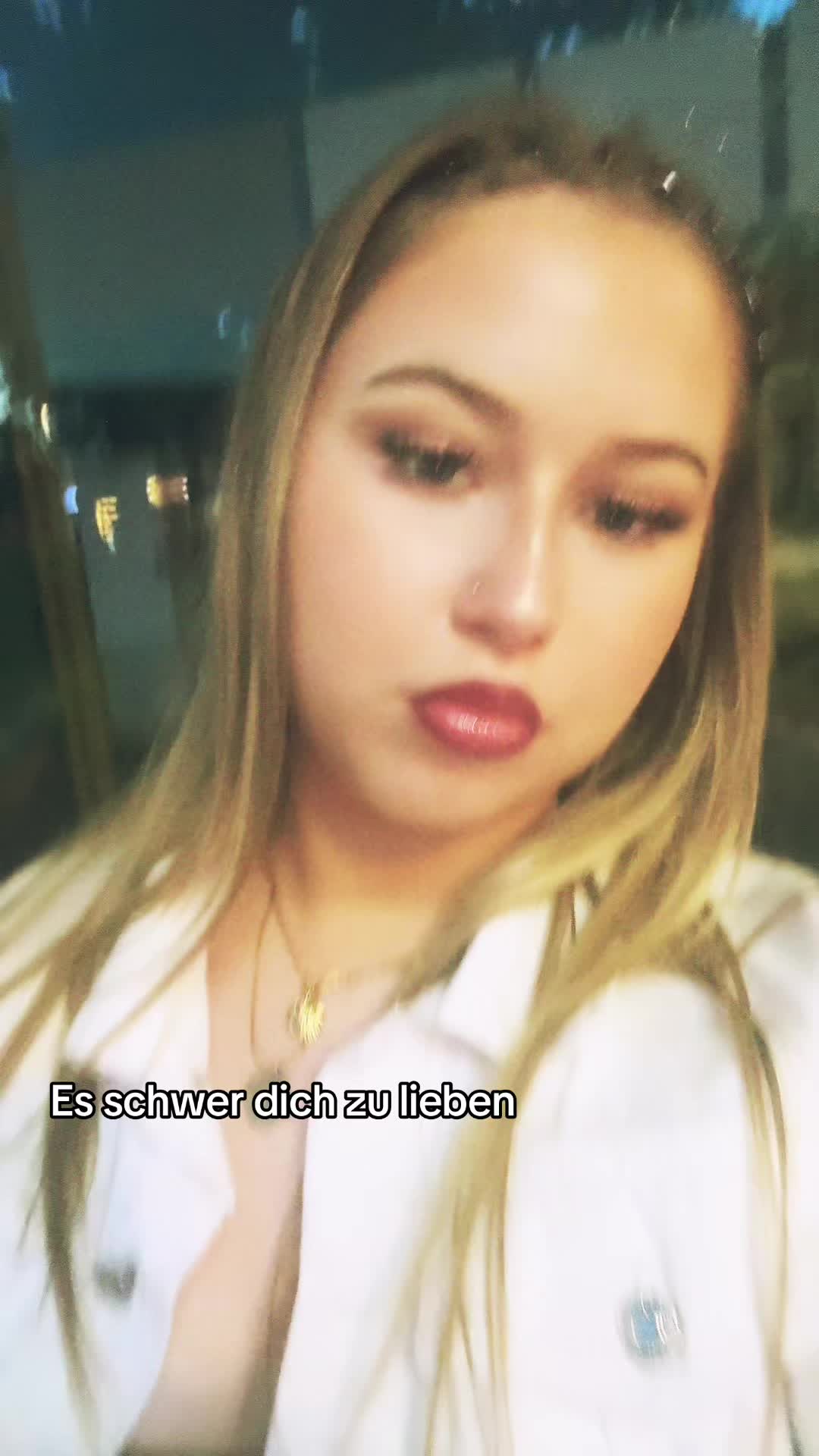 @Josefine