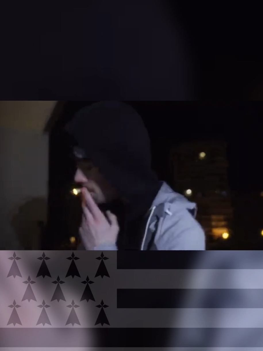 @Étash 🕸