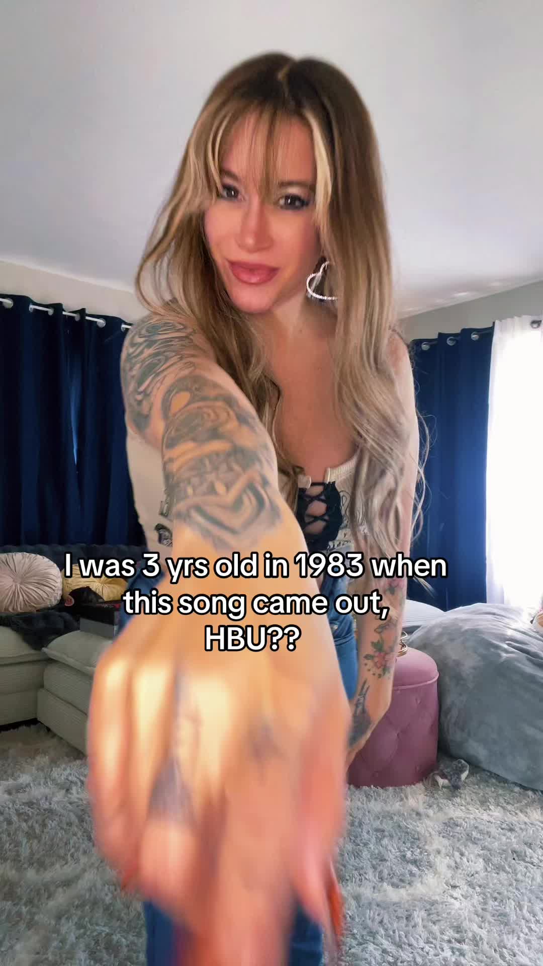 @CharlizeRazor💋
