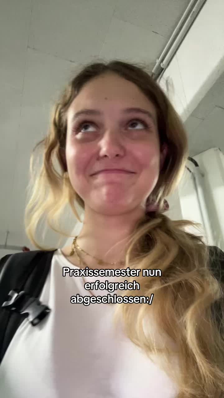 @Sarah🦋