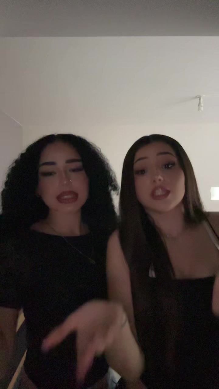 @𝑬