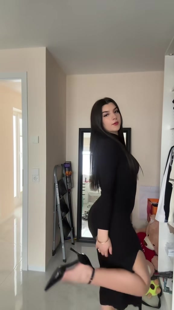 @<3