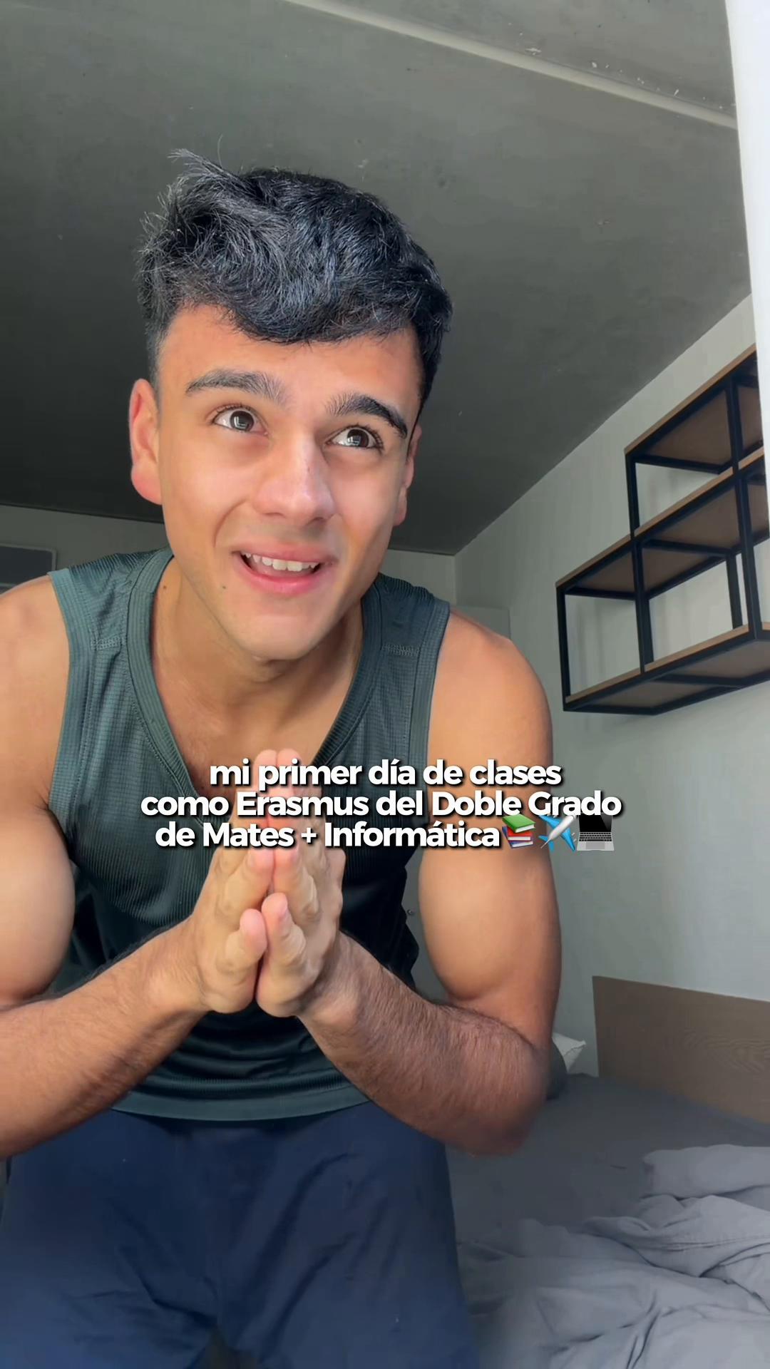 @Cristian González