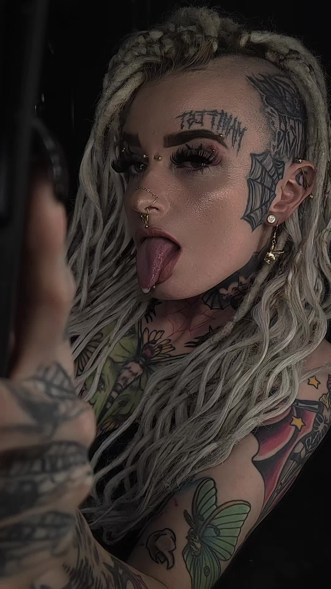 @livingdeadgirl🌽⭐️