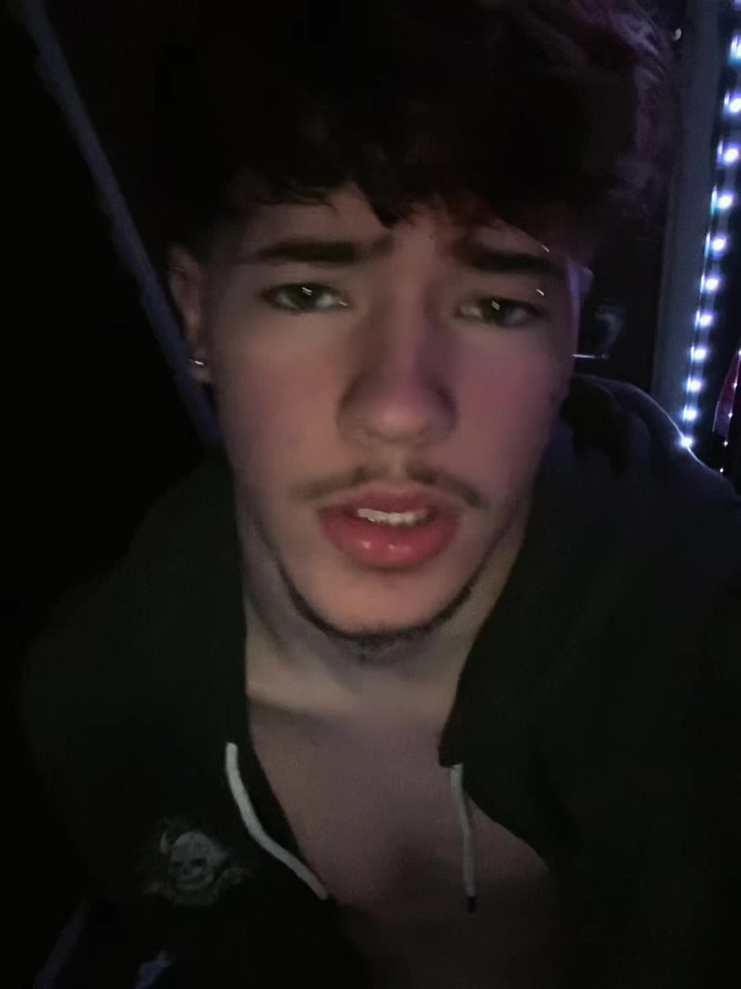 @j