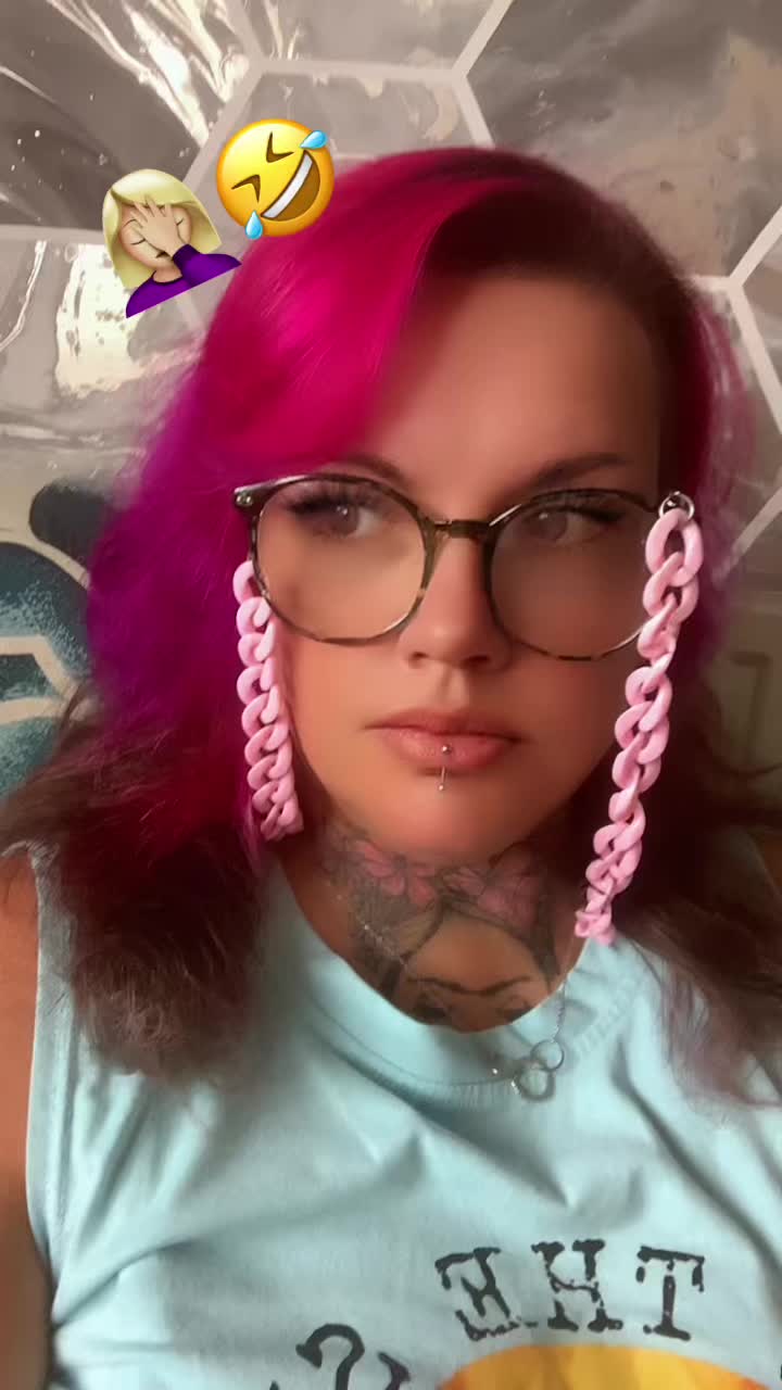 @Stacey 🌈🦄🫶🏼