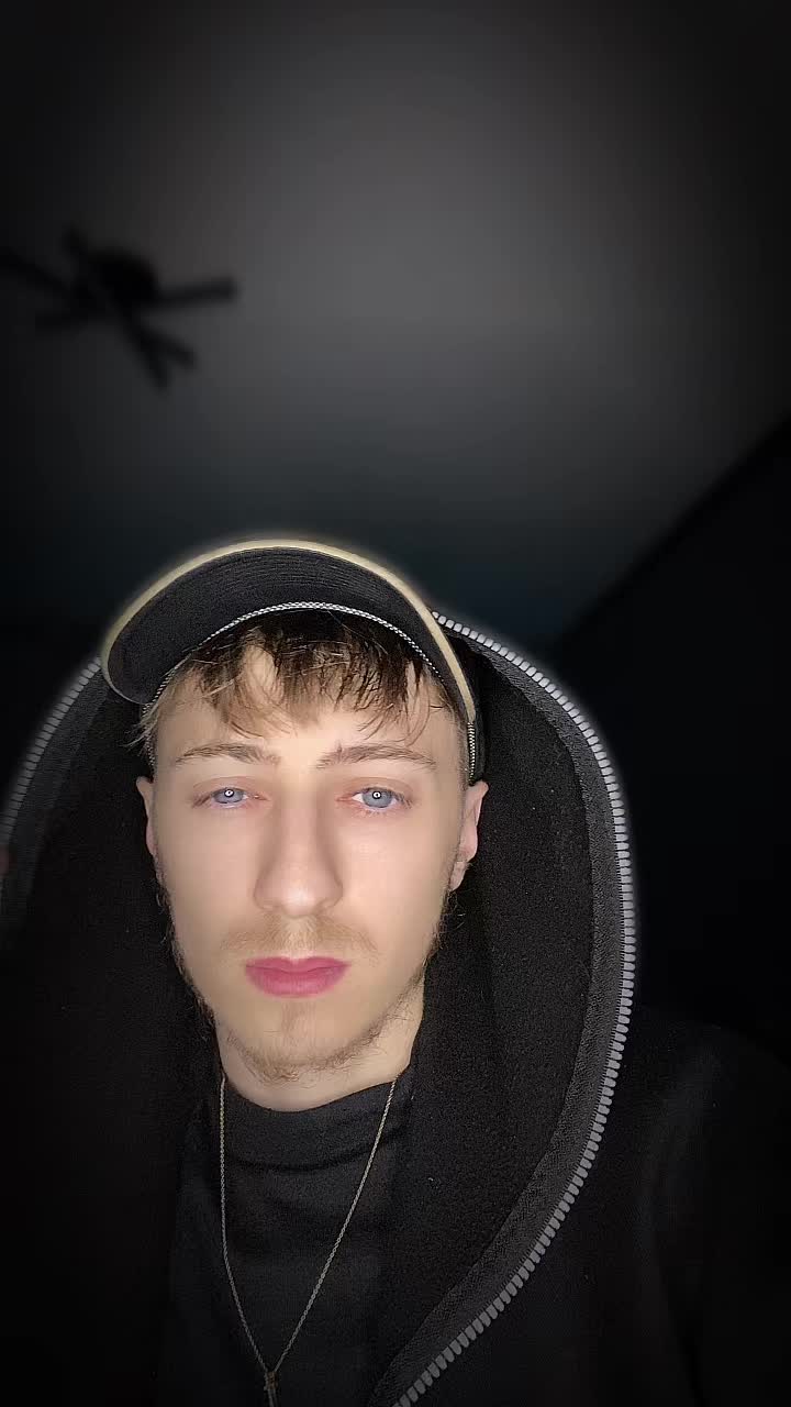 @Je suis de Retour ⚠️