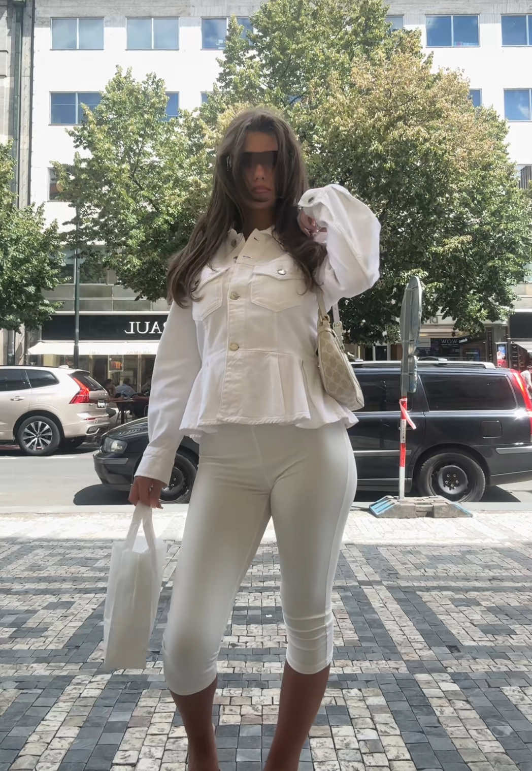@𝐃𝐀𝐈𝐒𝐘