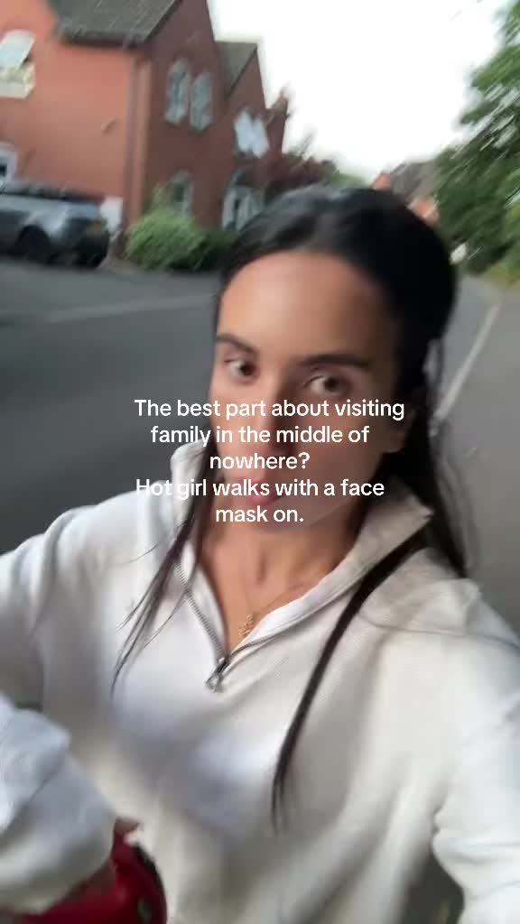 @Tania