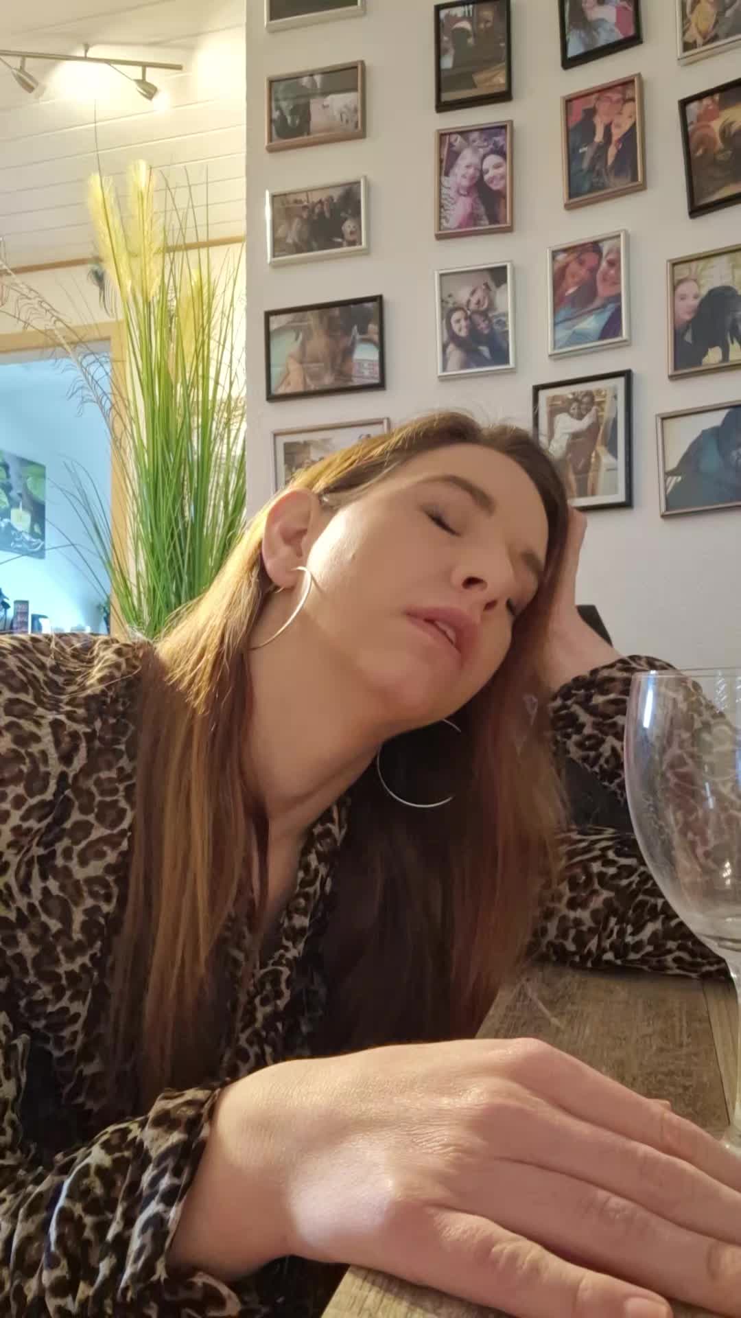 @Corinna Khan✨