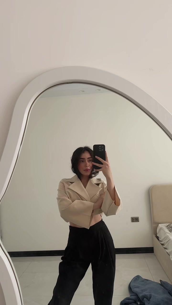@Niayesh Khanian