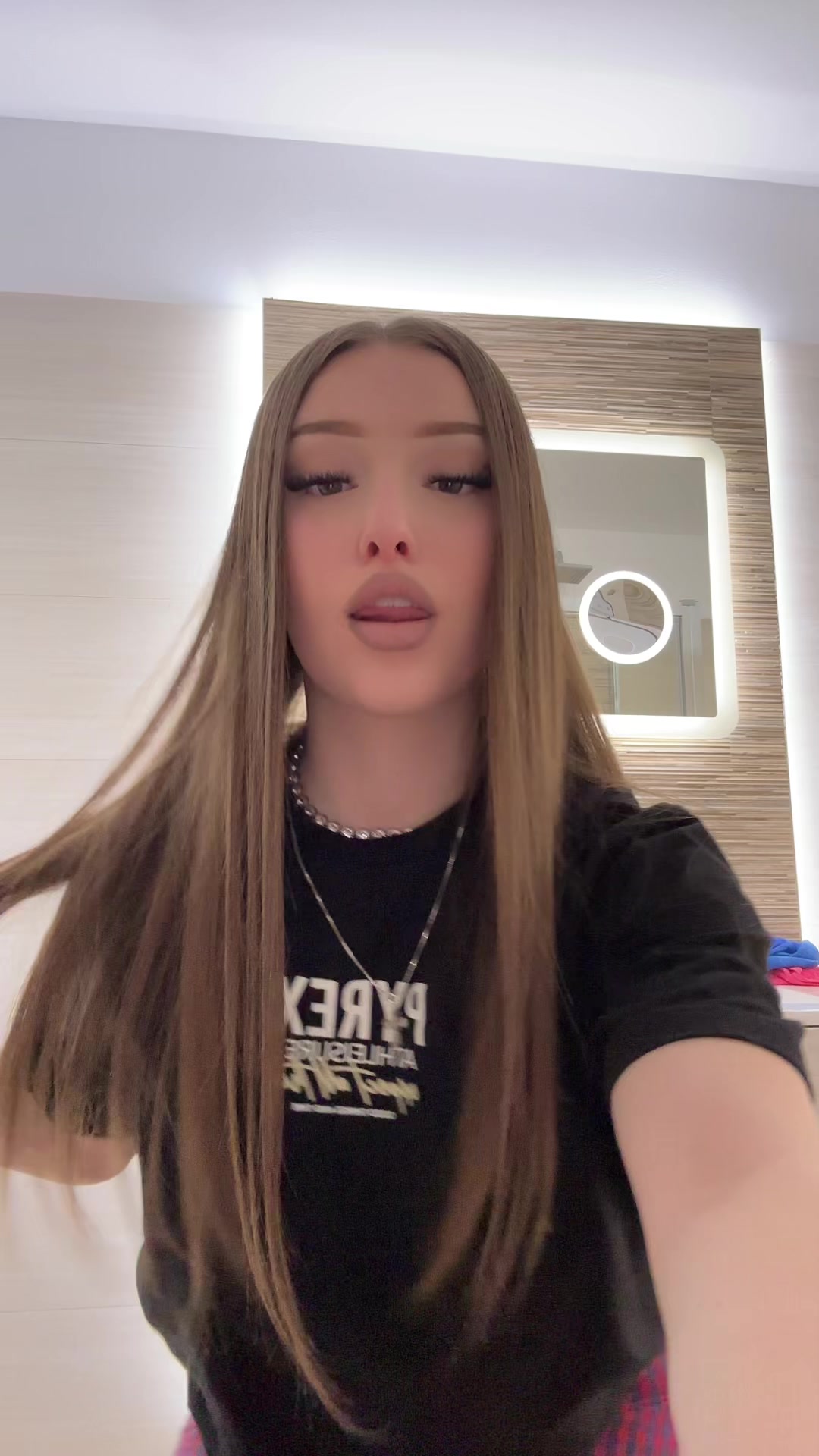 @𝒜𝓁ℯ𝓍𝓈𝒶𝓃𝒹𝓇𝒶