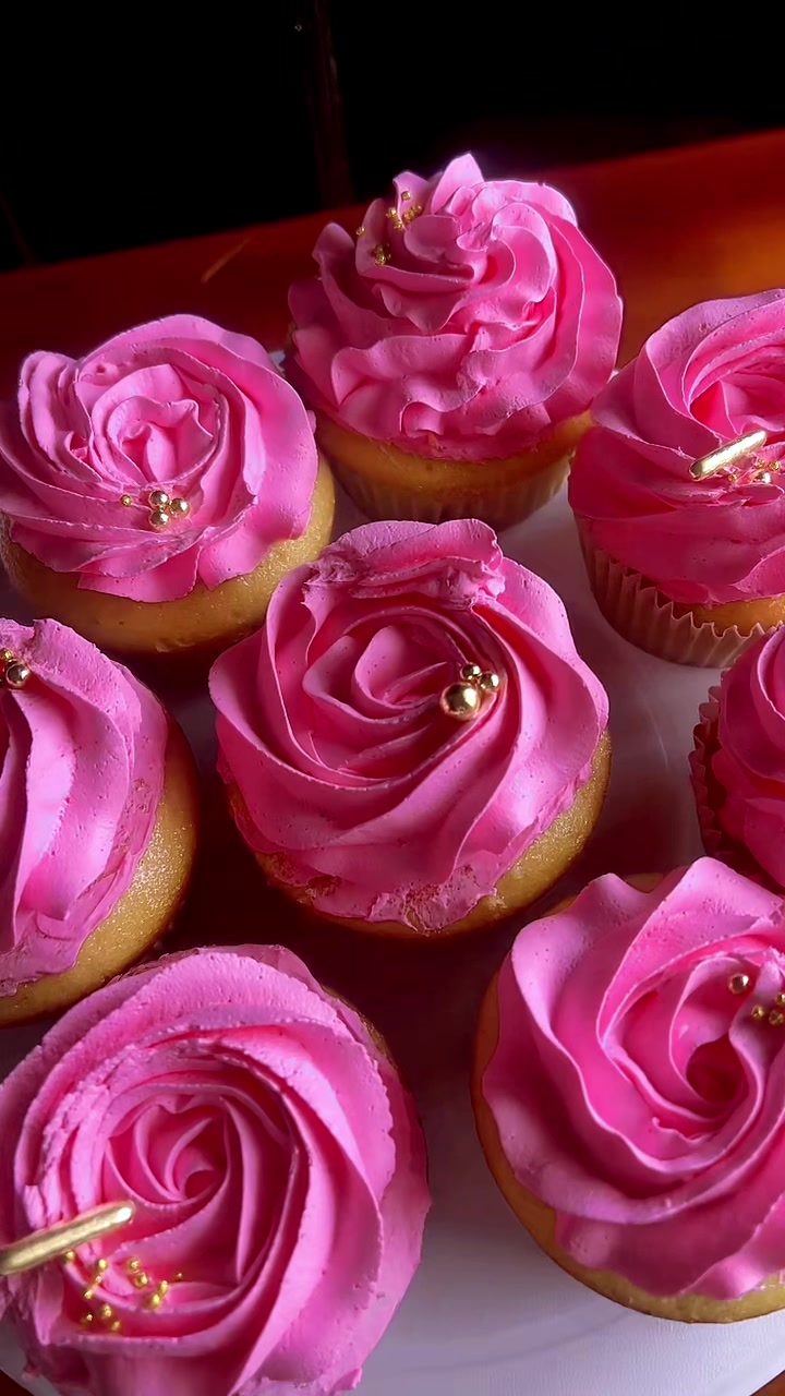 @Juanita🎂🍰🧁