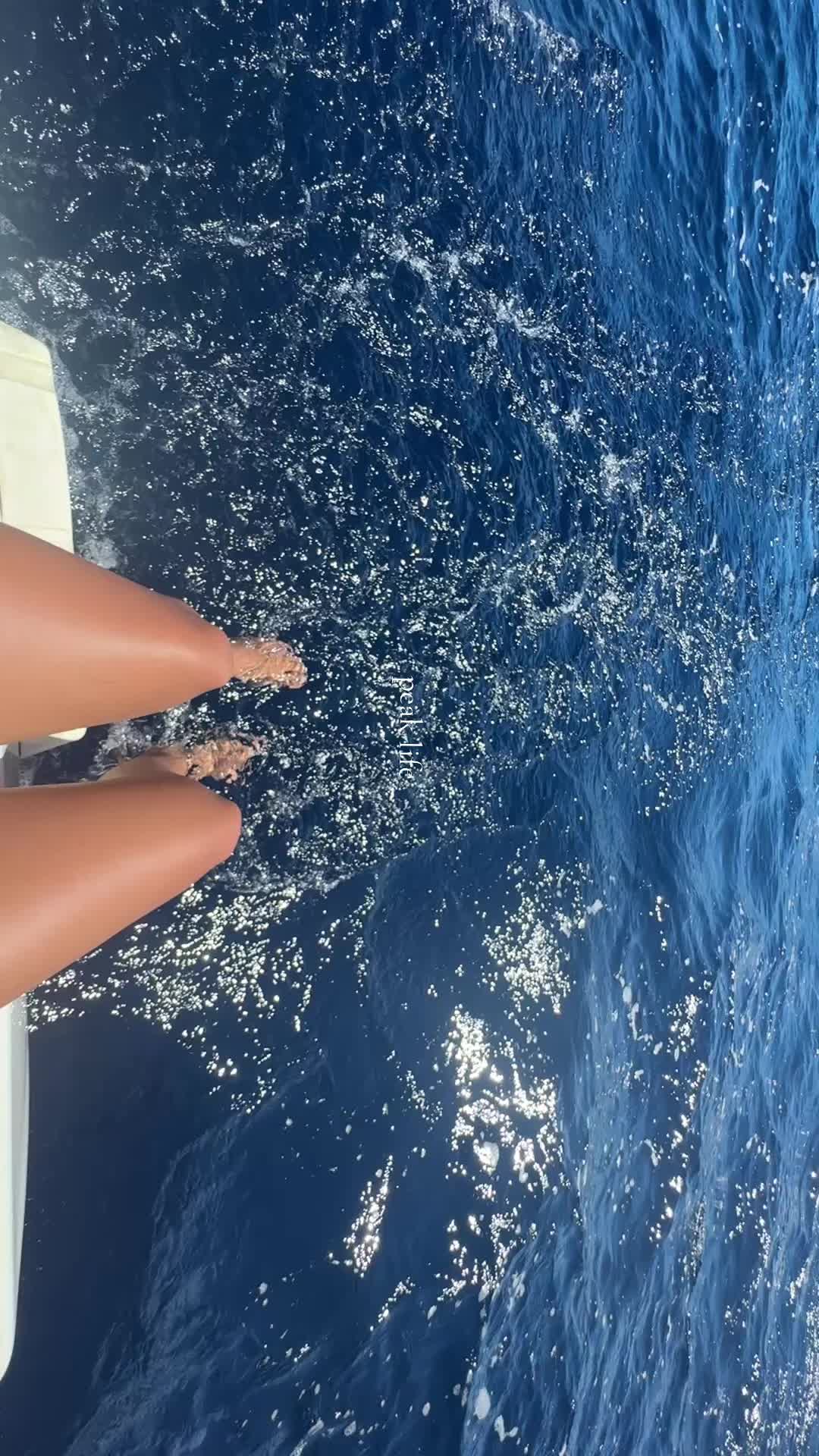 @emelieaway