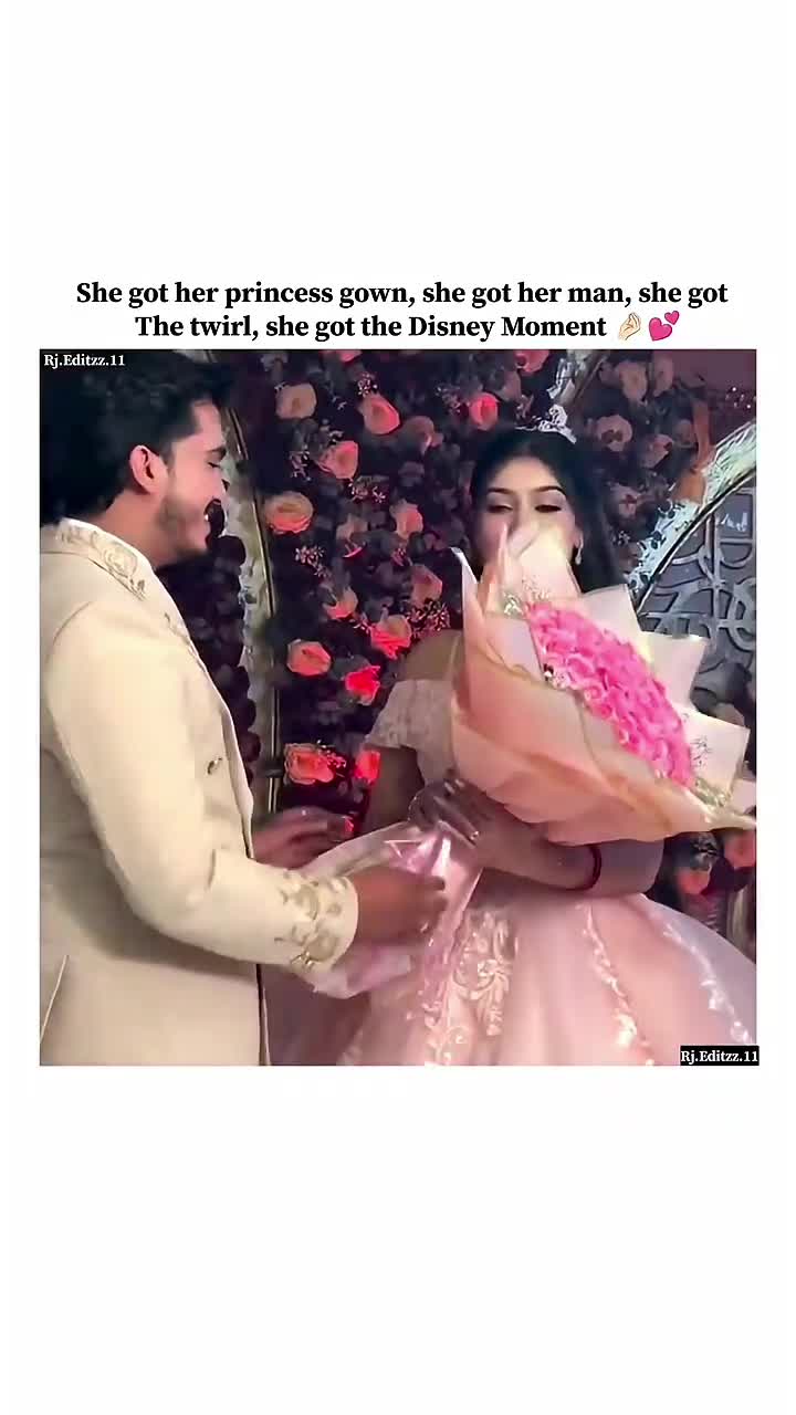 @@𝑩𝒐𝒍𝒍𝒚𝒘𝒐𝒐𝒅𝑬𝒓𝒂✨❤️
