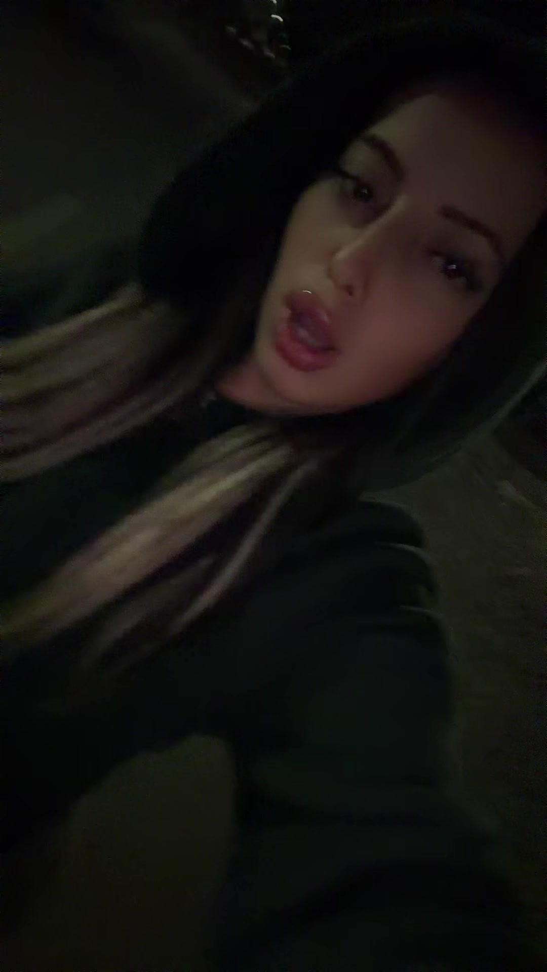 @Andreea2005.