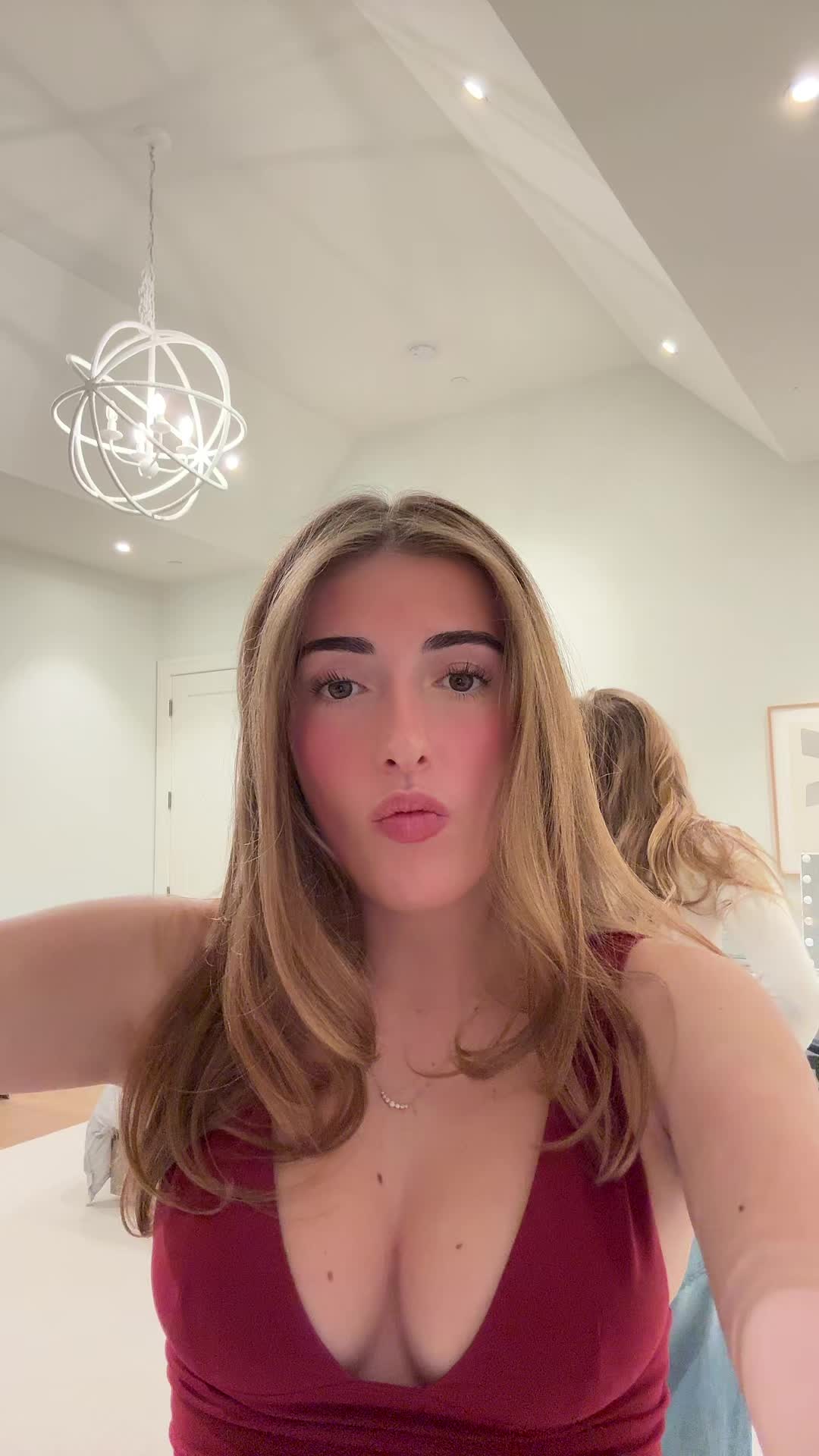 @Riley_Rudolf