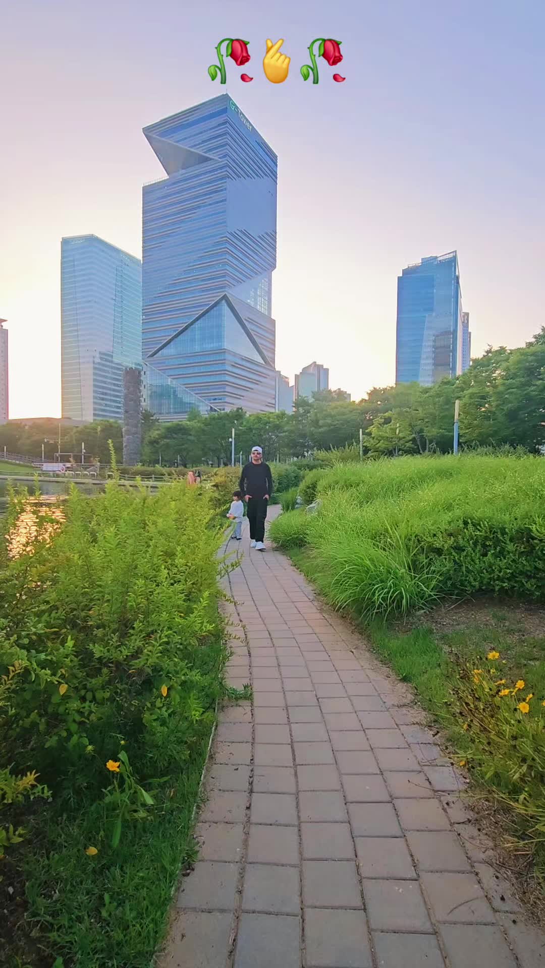 @Aizaz 🇵🇰In🇰🇷Korea