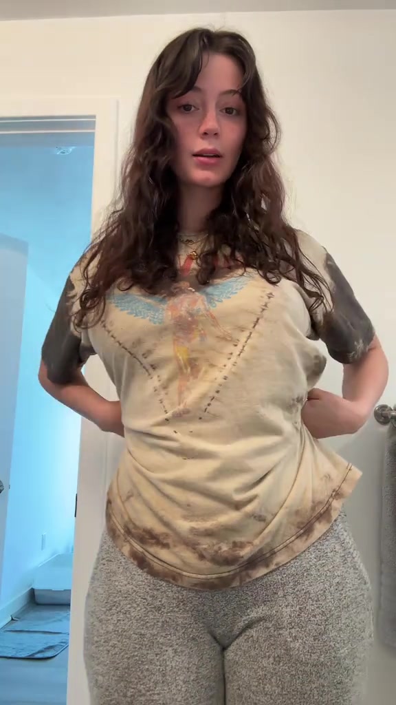 jakarakami (@jakarabellakami) - Urlebird