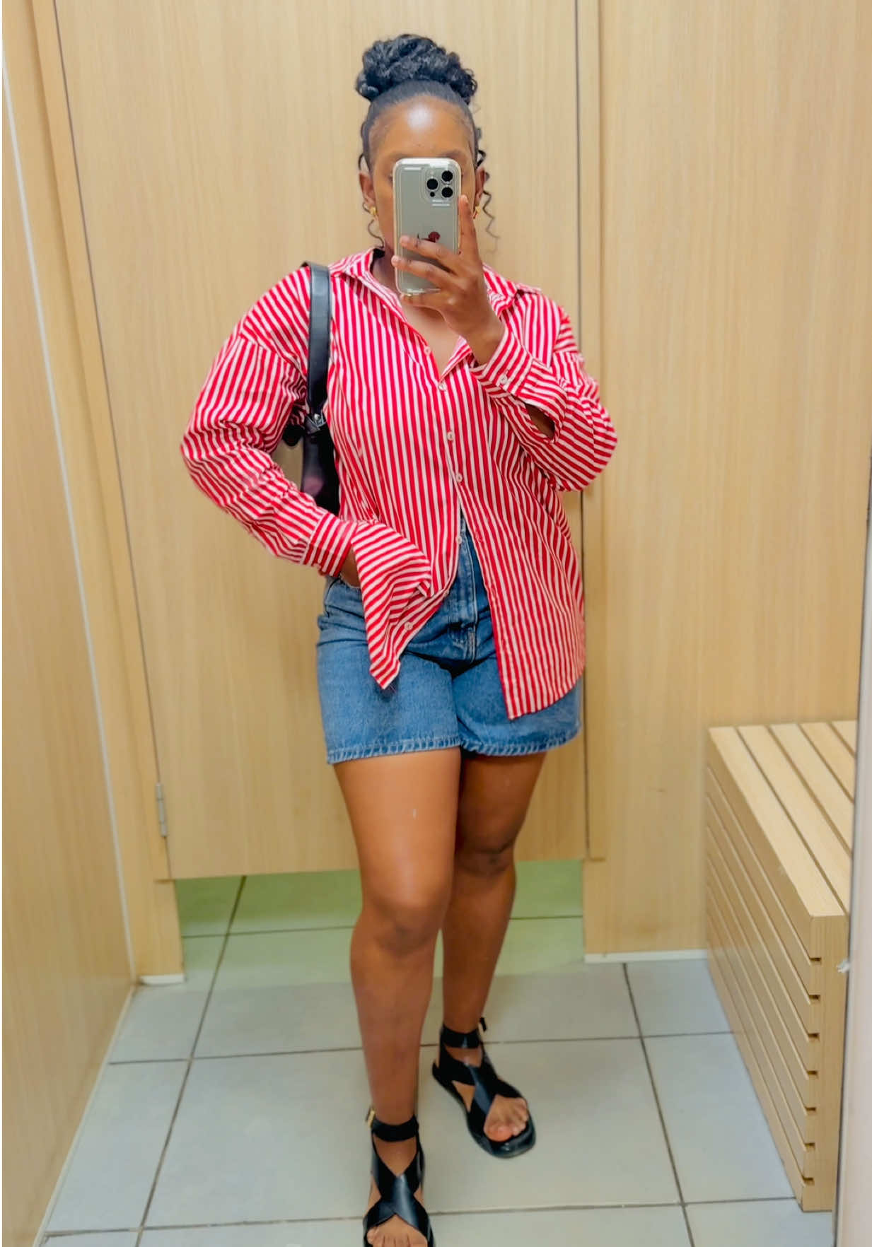 @Nelisiwe_Hlophe_Mabhengu