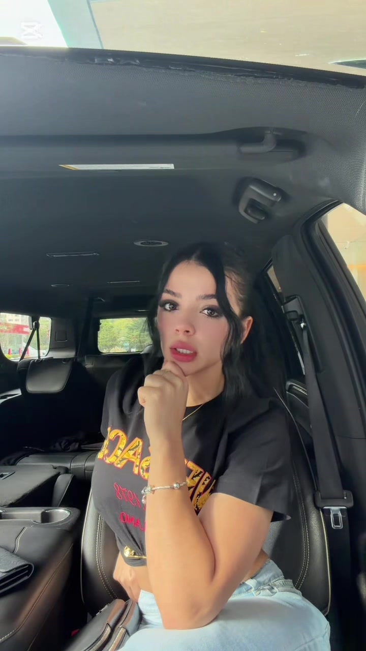@Valeeenbossa2