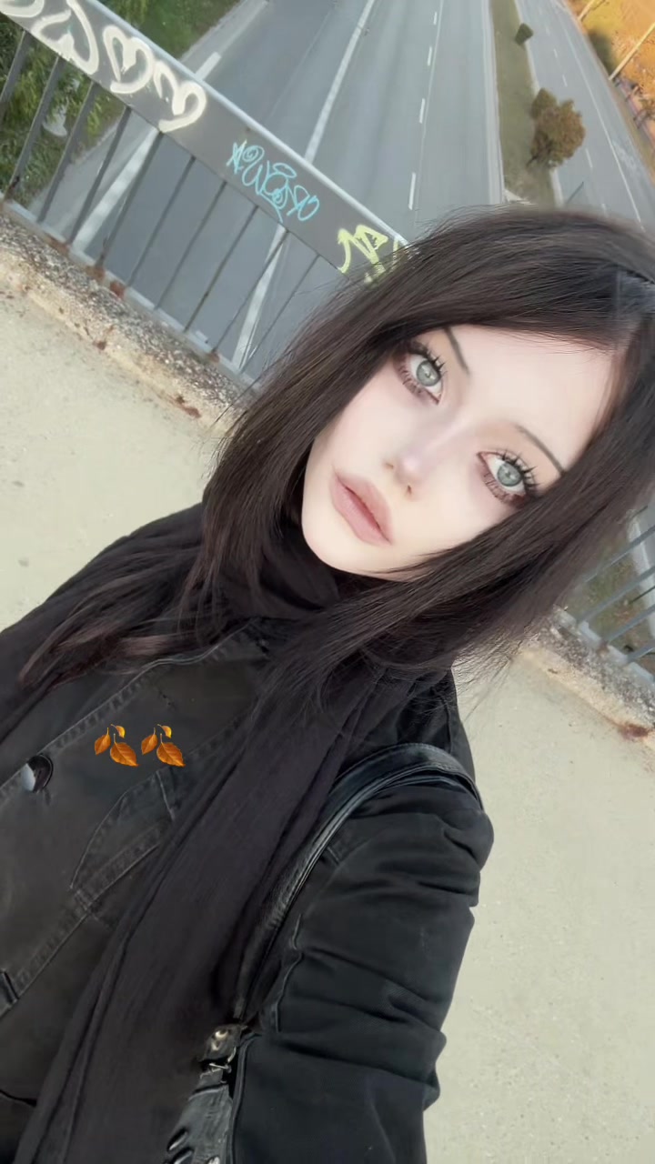 @🧛🏻♀️