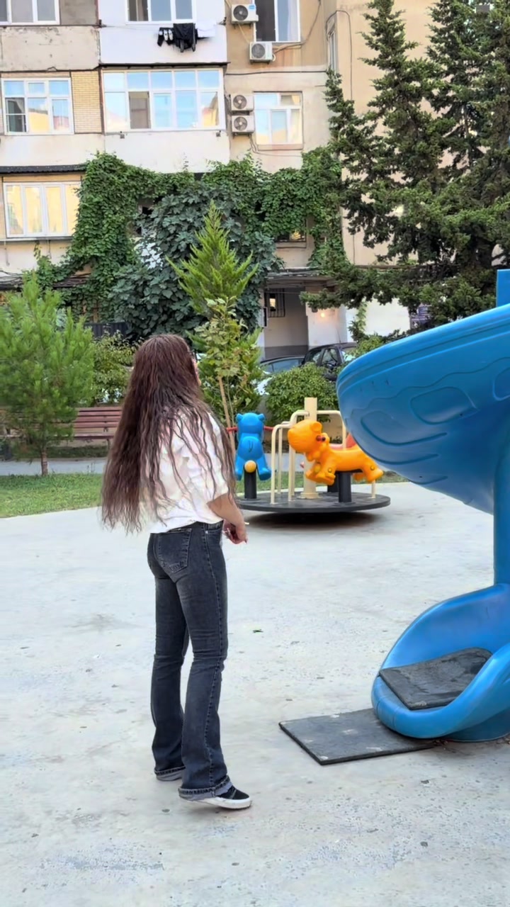@Efsun_Alyeva