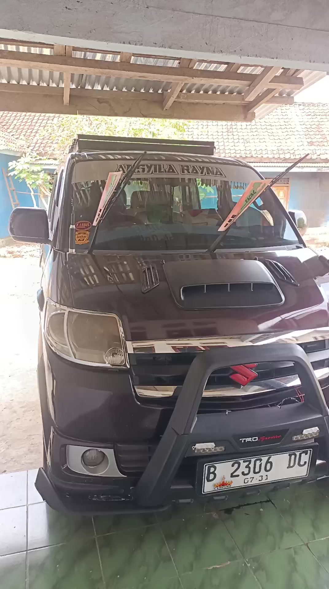@YANTO TREVEL