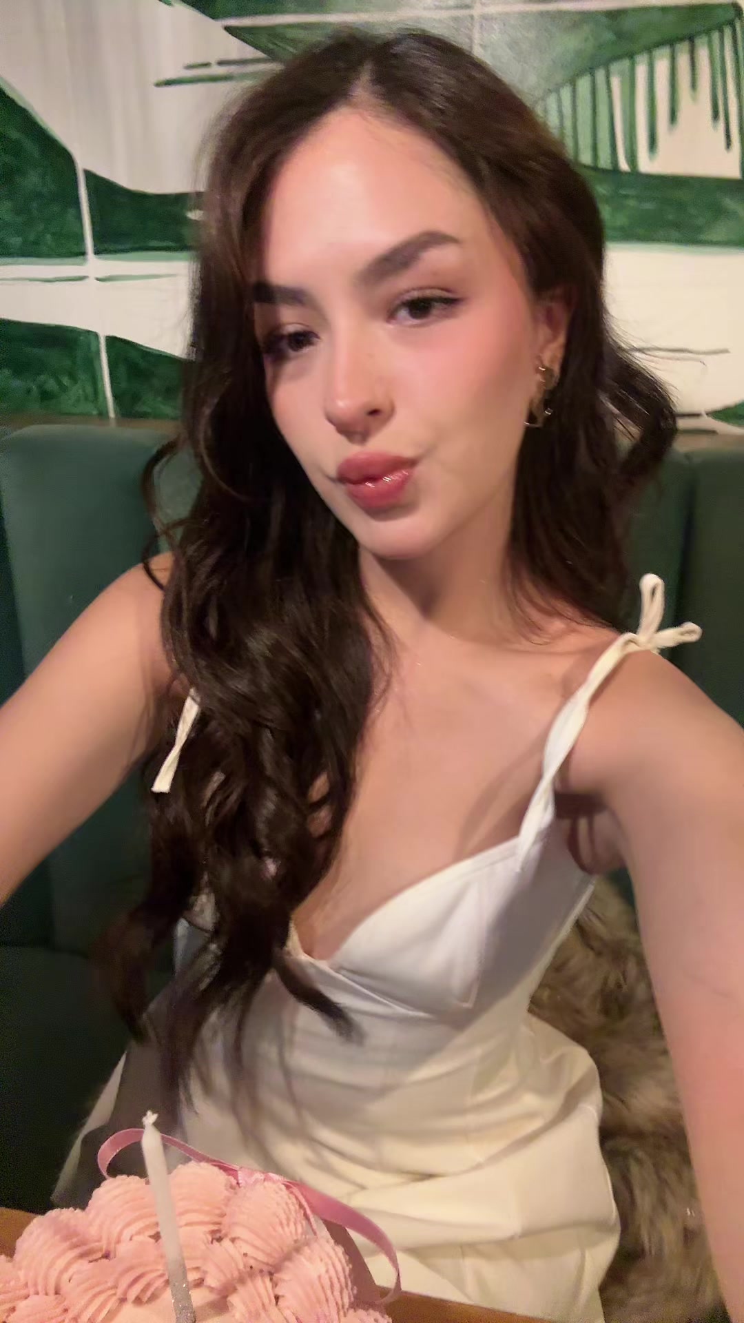 @bri_apraez