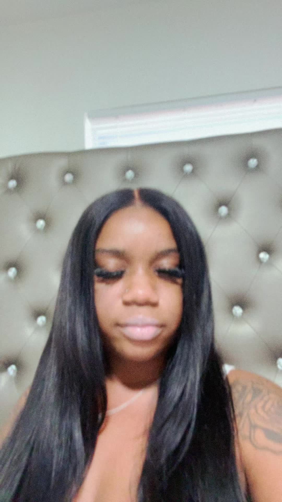 @TheRealAlexisKierra