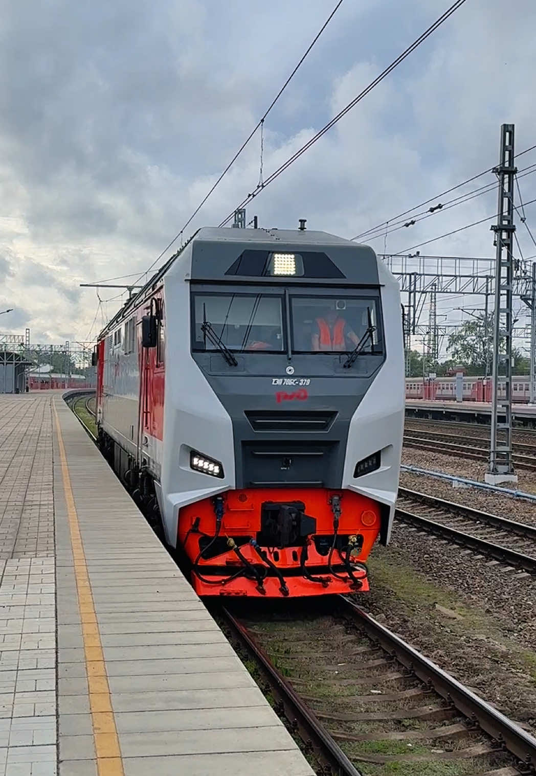 @Limon4ik 🛤️