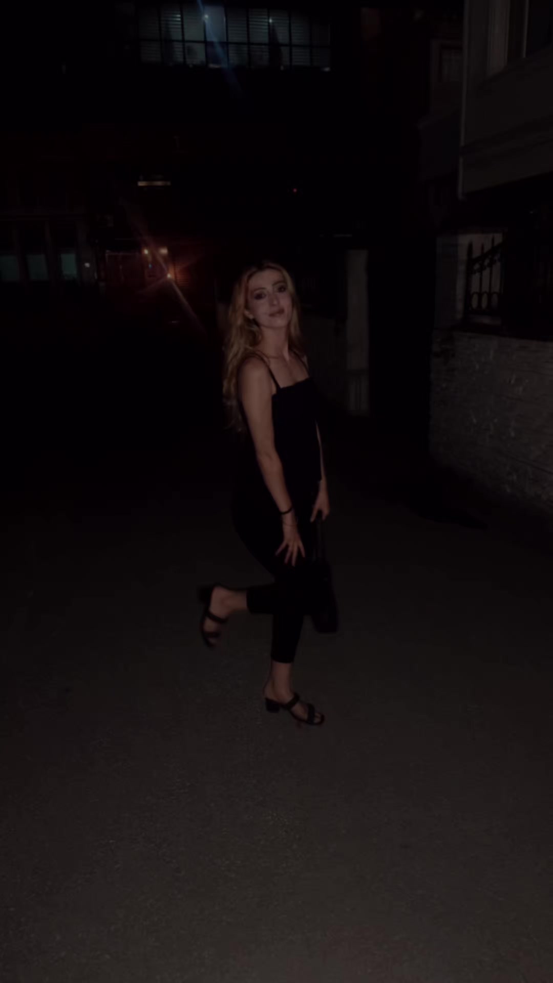 @mmervee.