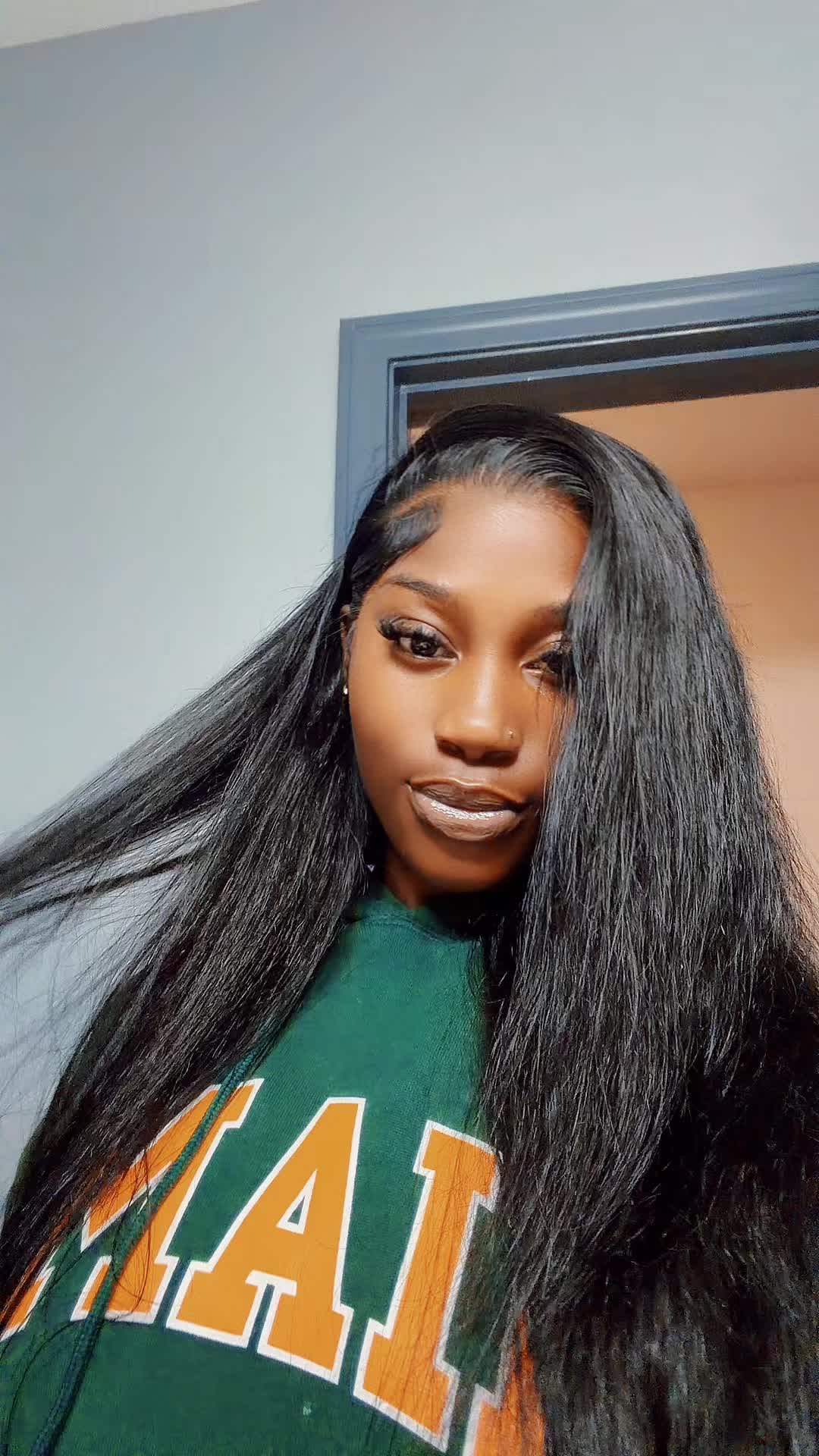@Nanieee