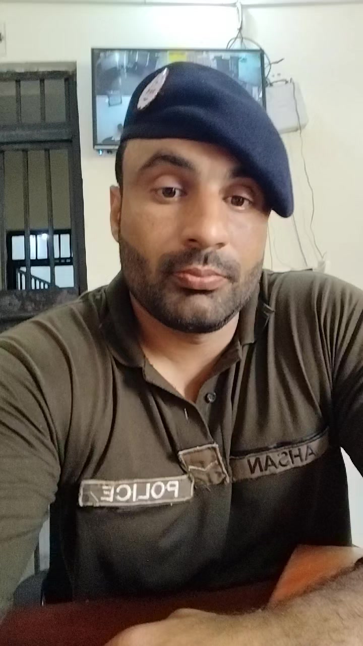 @Ihsan sandhu