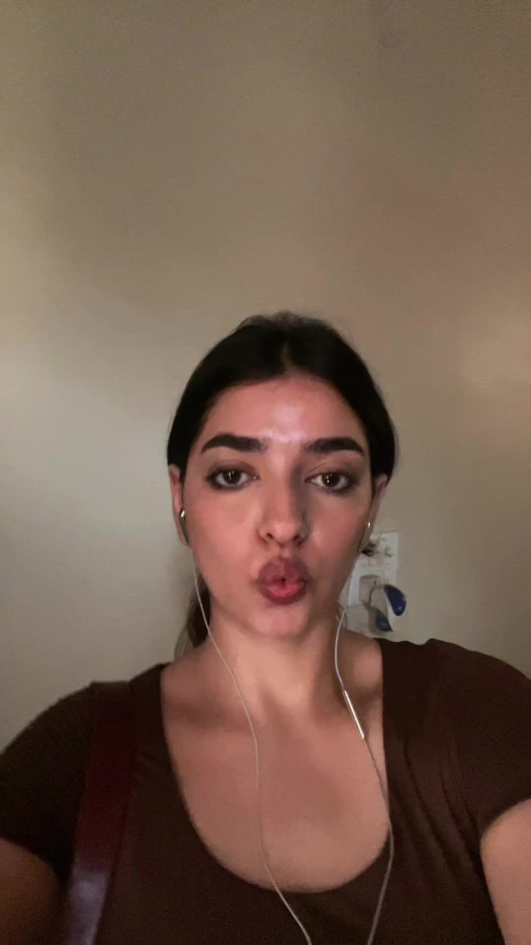 @Ri