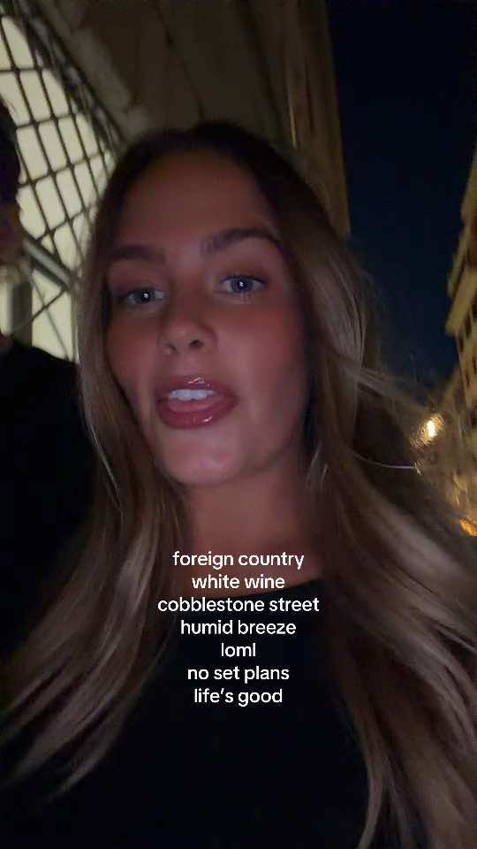 @chlogeraerts