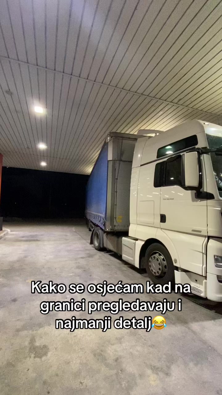 @🚛