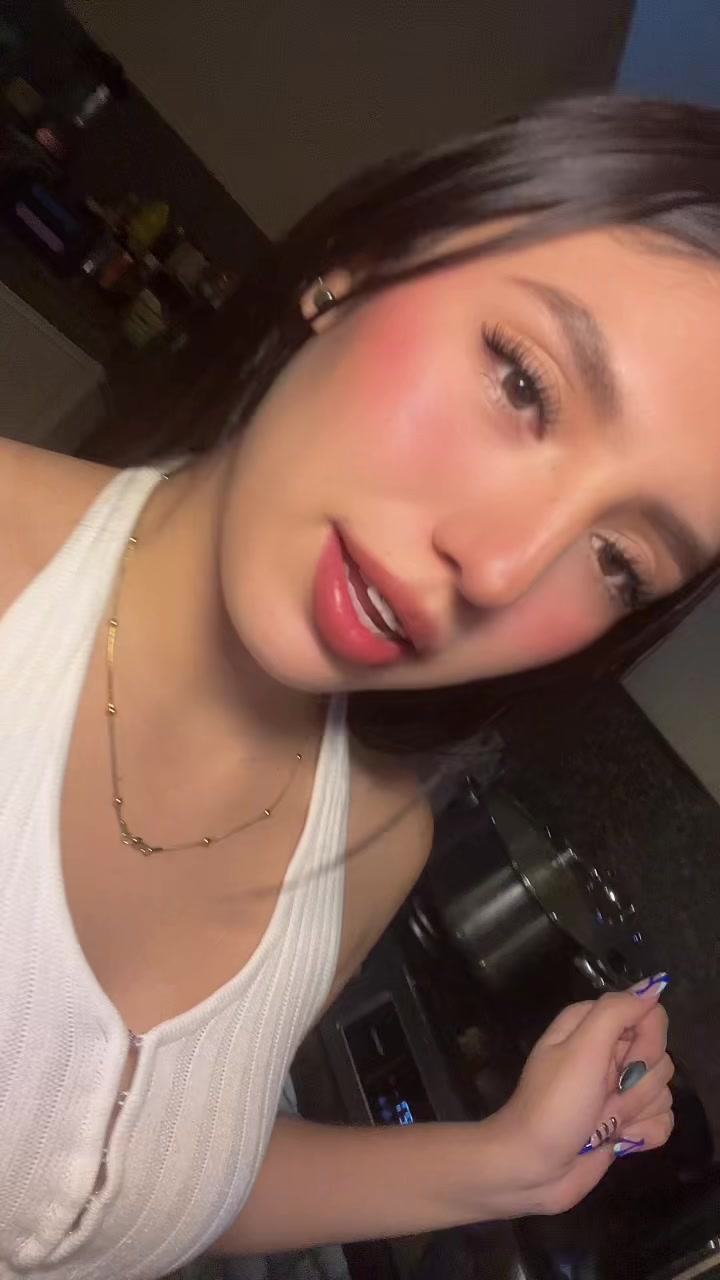 @𝒆 𝒎 𝒊 🇪🇨🦂