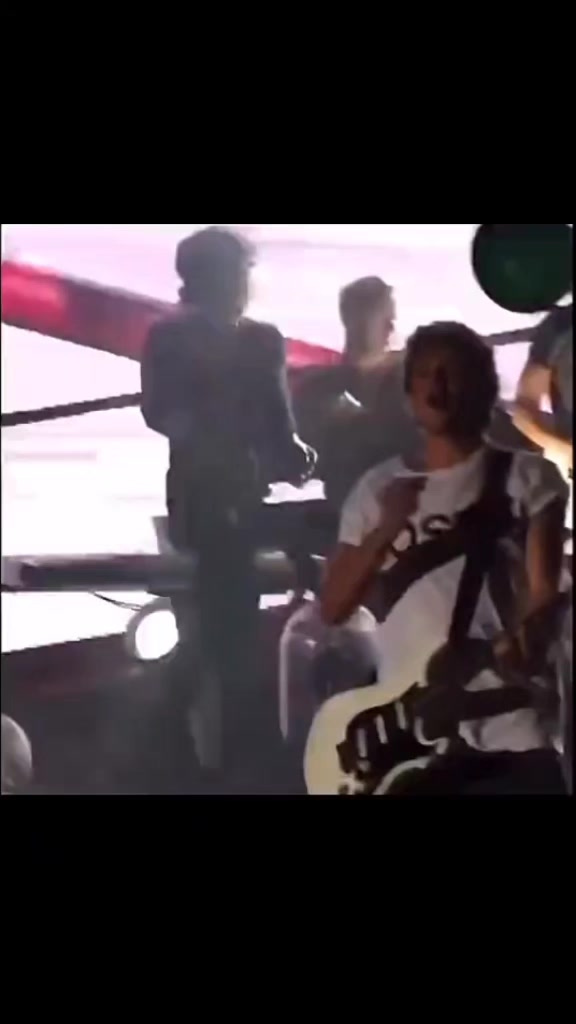 @𝘿𝙞𝙧𝙚𝙘𝙩𝙞𝙤𝙣𝙚𝙧