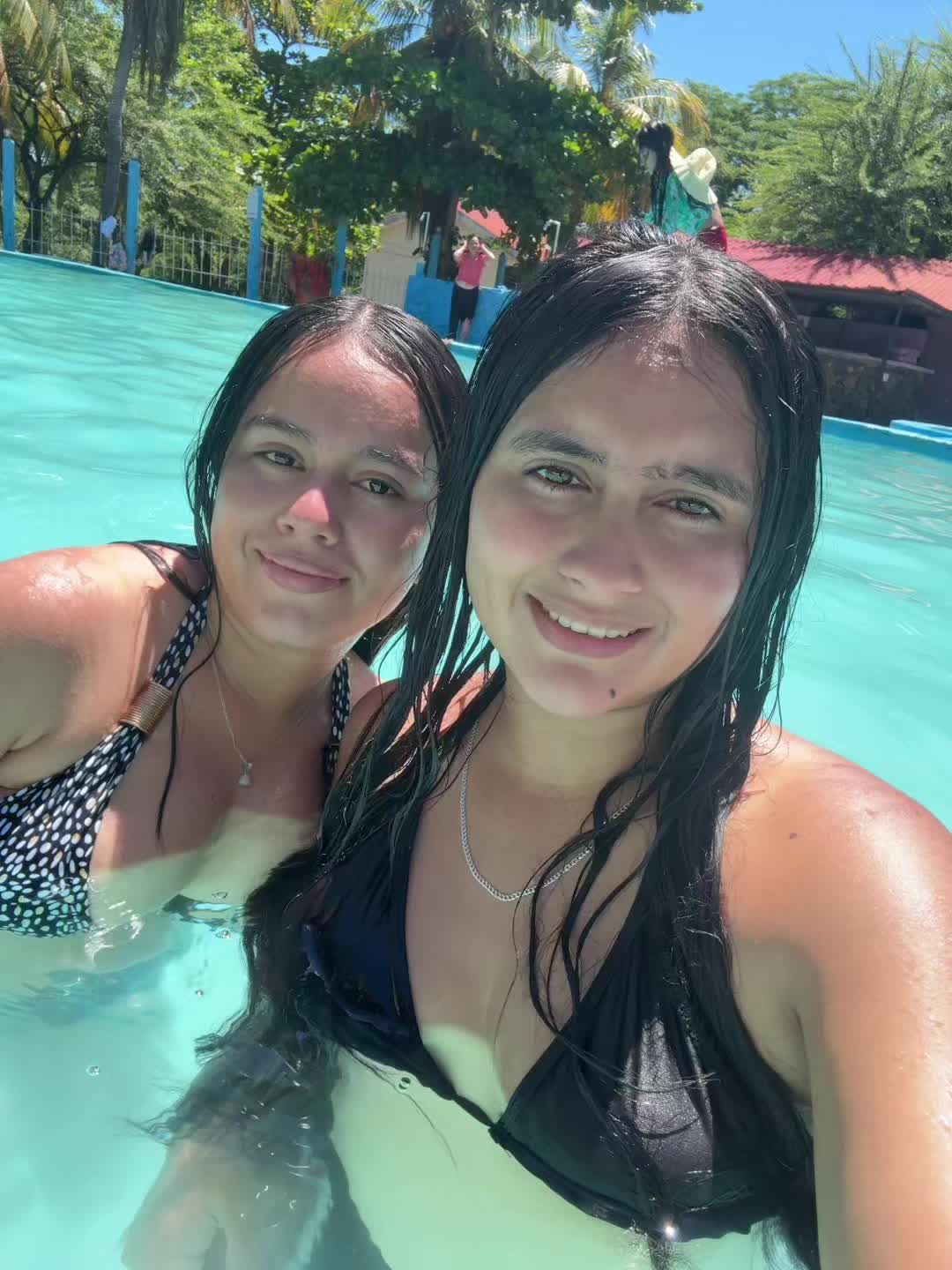 @Elisa J.B