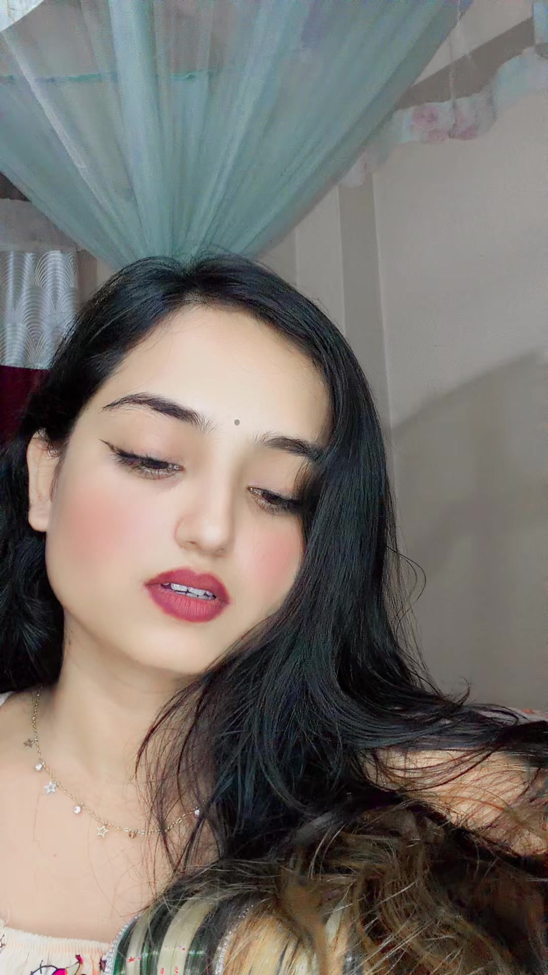 @Simple_girl🕊️
