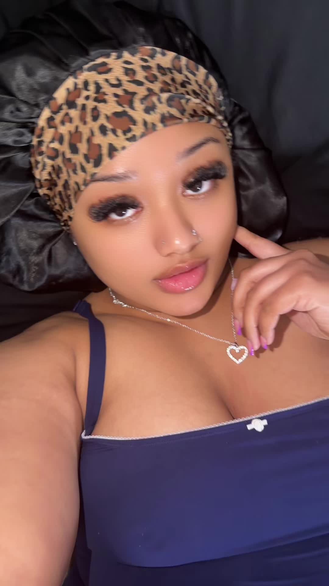 @It&rsquo;s SIMONE to you b!tches